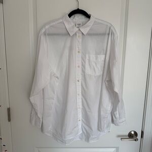 GAP Women’s White Button-Down Shirt